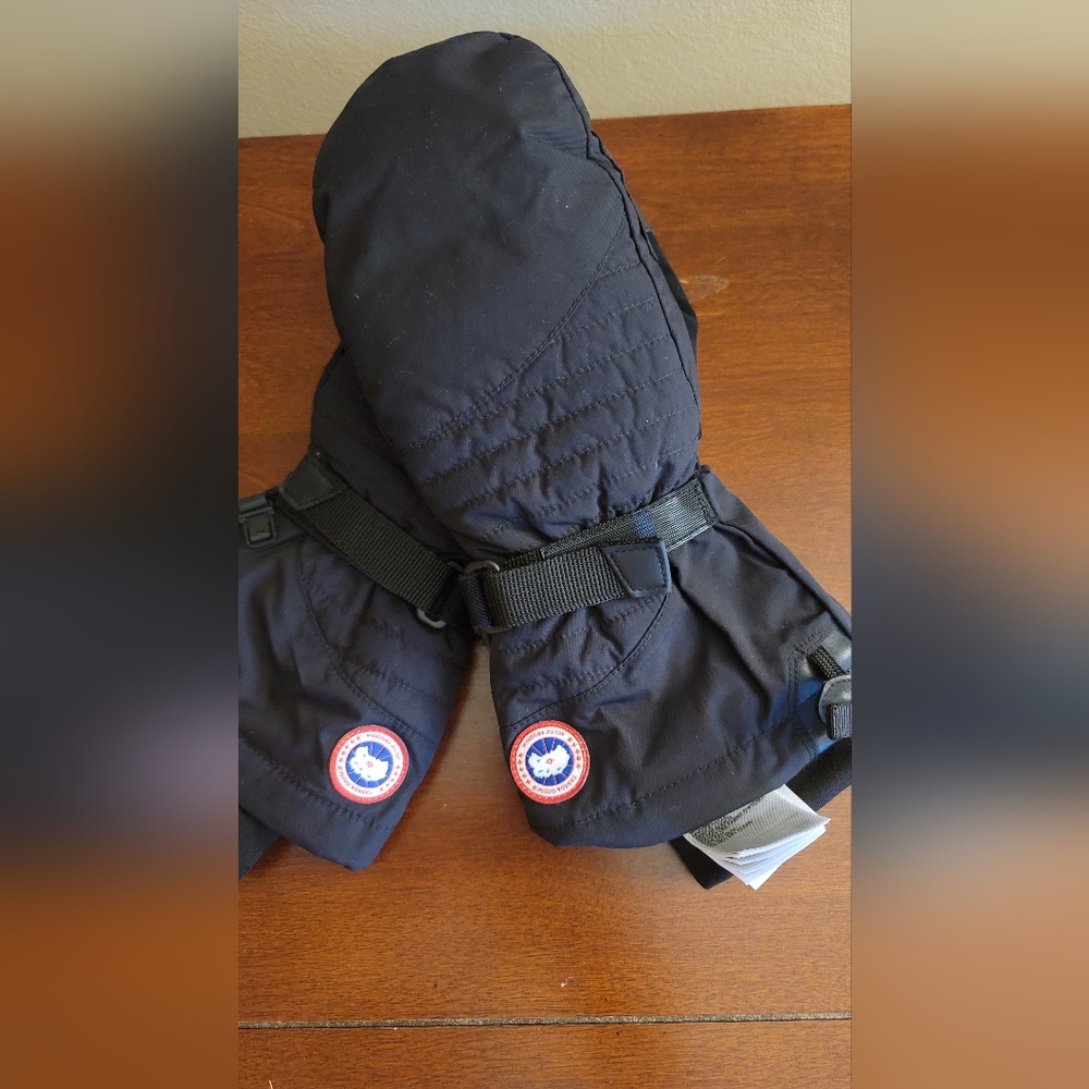 Canada Goose Mittens
